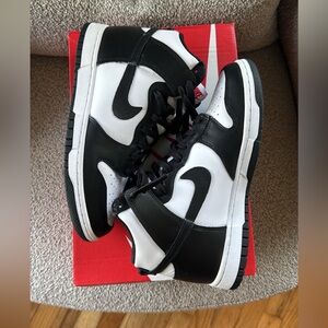 Nike women high dunk black/white/university red